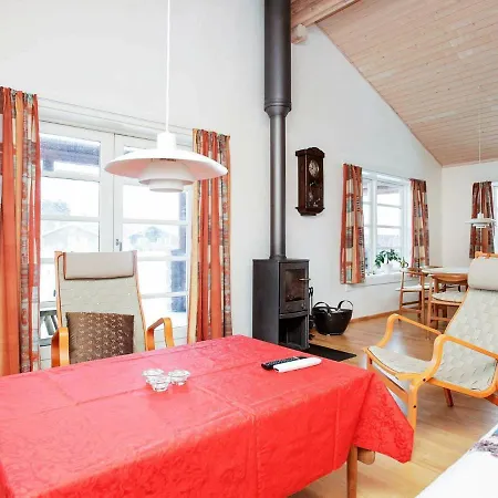Cozy Holiday Home In Vaeggerlose With Terrace Bøtø By